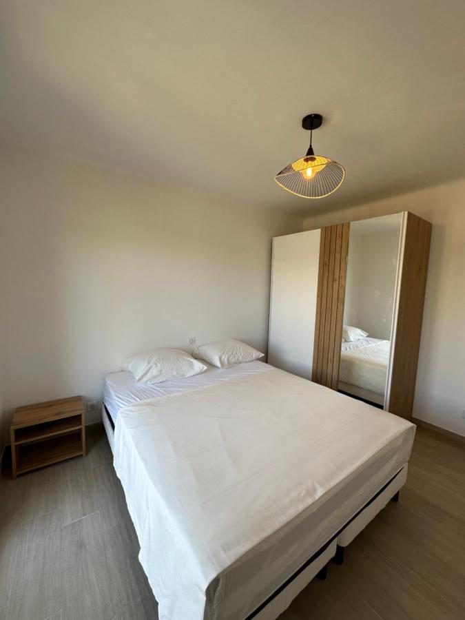 Alivu - Appartement Moderne Avec Terrasse 卡尔热斯 外观 照片